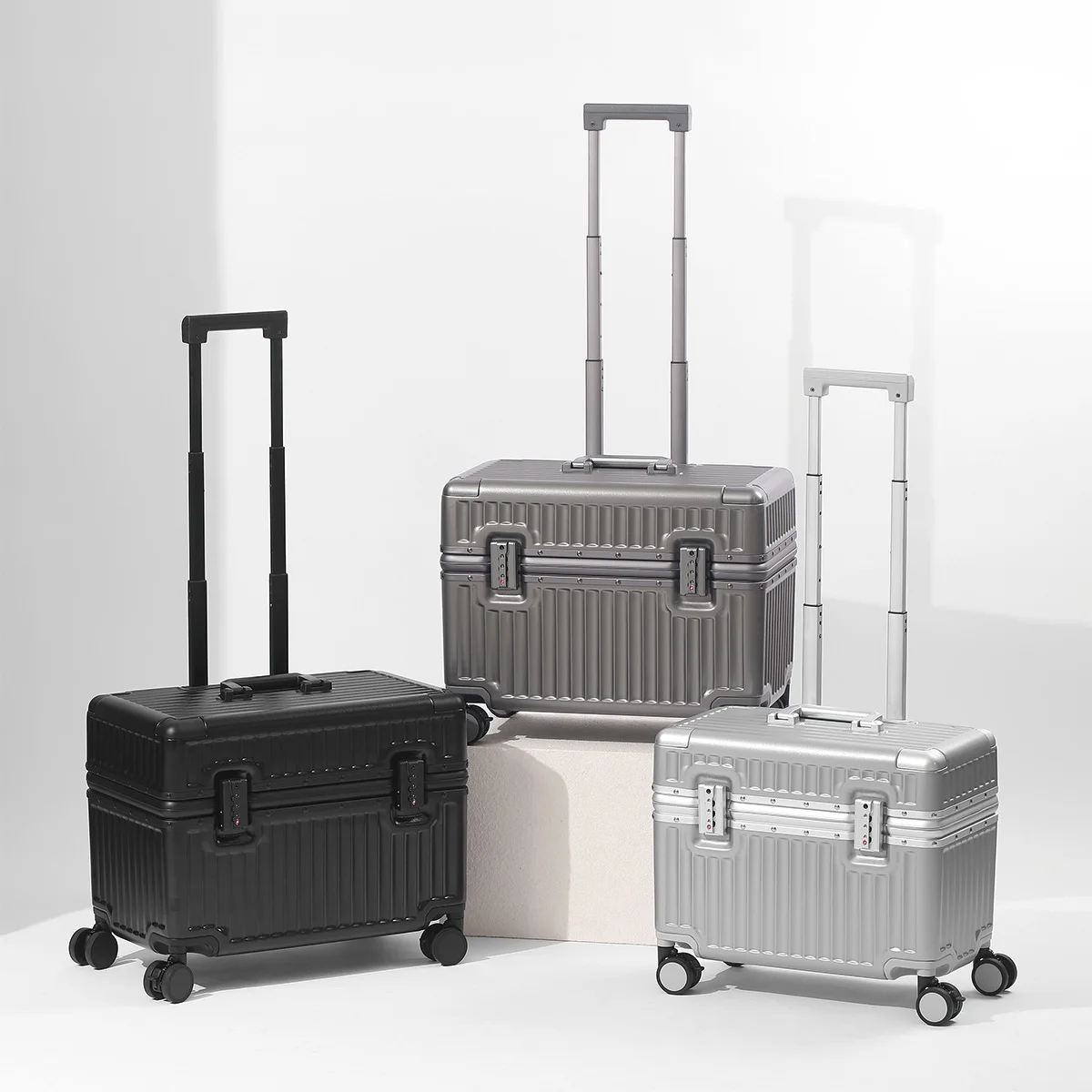 18 inç Alüminyum Çerçeveli Val - Aluminum Frame Carry On Luggage incelemesi ve fiyatı